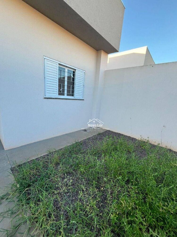 Casa à venda com 2 quartos, 65m² - Foto 4