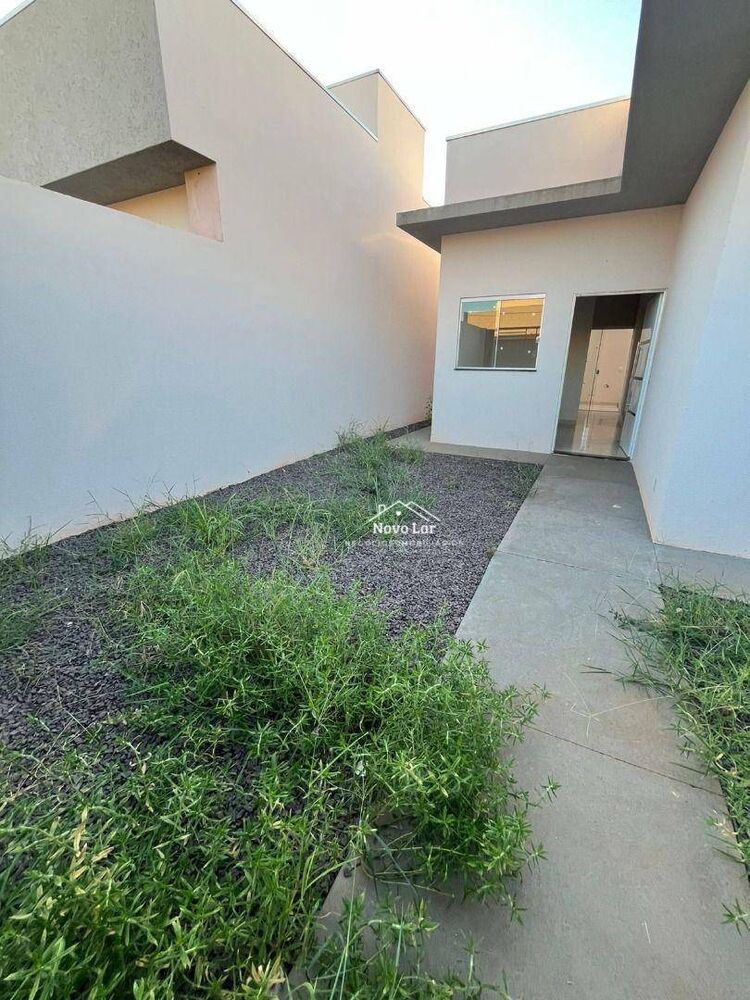 Casa à venda com 2 quartos, 65m² - Foto 2