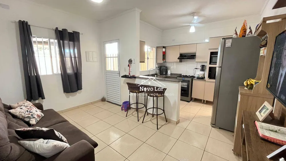 Casa, 3 quartos, 77 m² - Foto 2