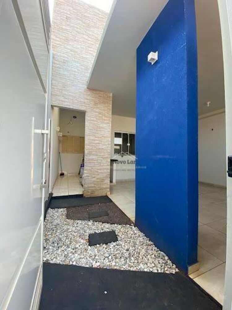 Casa à venda com 2 quartos, 130m² - Foto 2