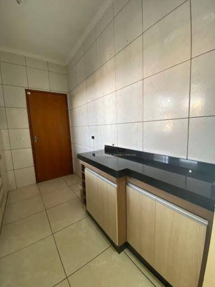 Casa à venda com 2 quartos, 130m² - Foto 4