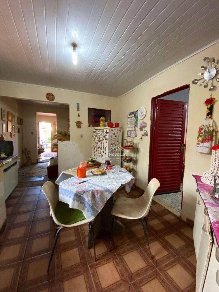 Casa à venda com 2 quartos, 239M2 - Foto 4