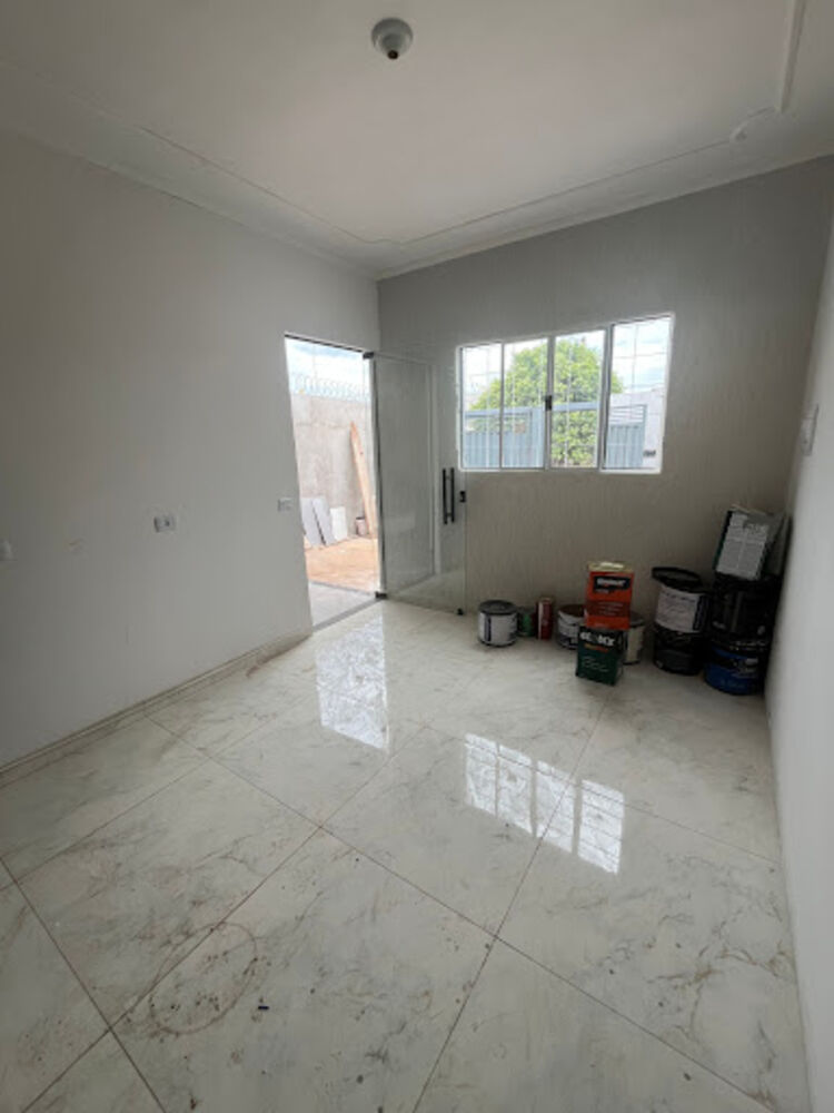 Casa à venda com 2 quartos, 66m² - Foto 1
