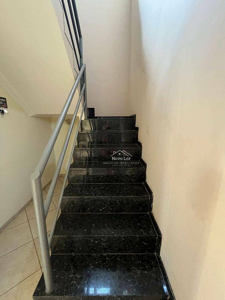Sobrado à venda com 4 quartos, 348m² - Foto 10