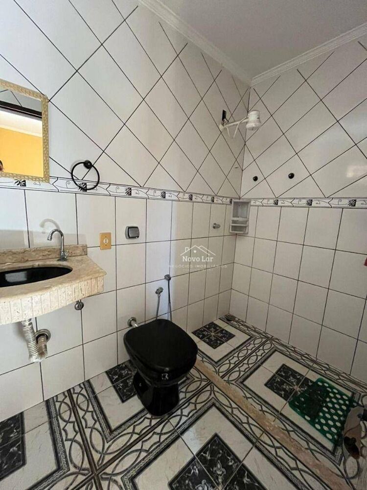 Casa à venda com 4 quartos, 55m² - Foto 15