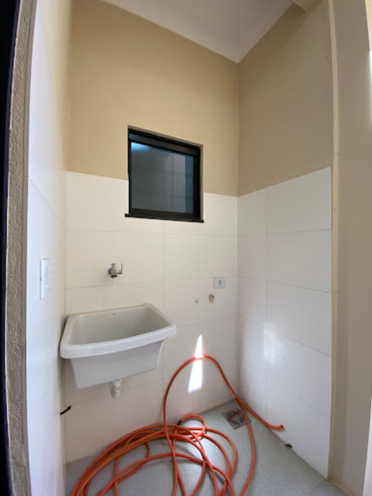 Casa à venda com 3 quartos, 81m² - Foto 4