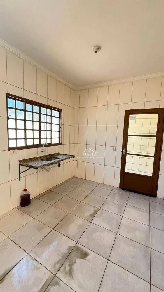 Casa, 2 quartos, 58 m² - Foto 1