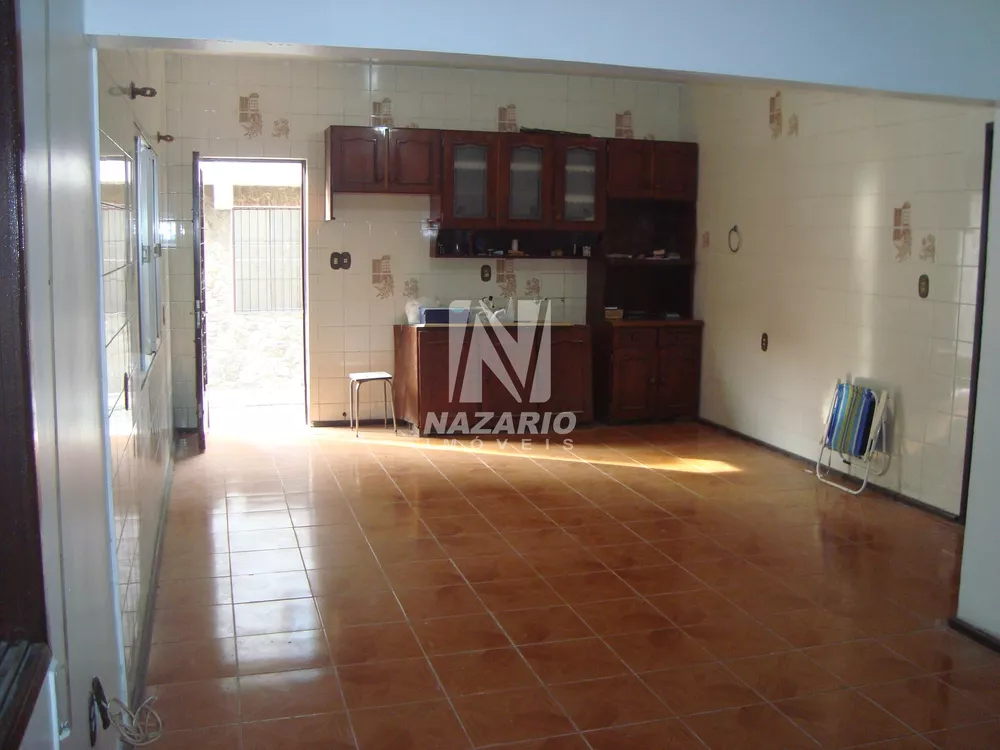 Casa, 4 quartos, 270 m² - Foto 9