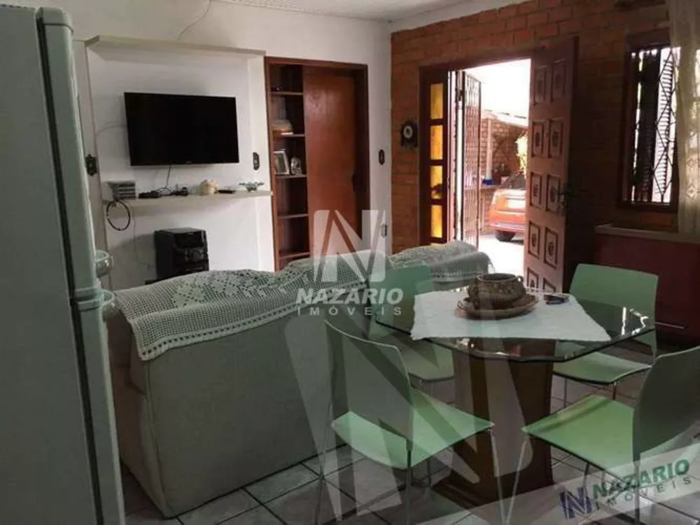 Casa à venda com 2 quartos, 75m² - Foto 4