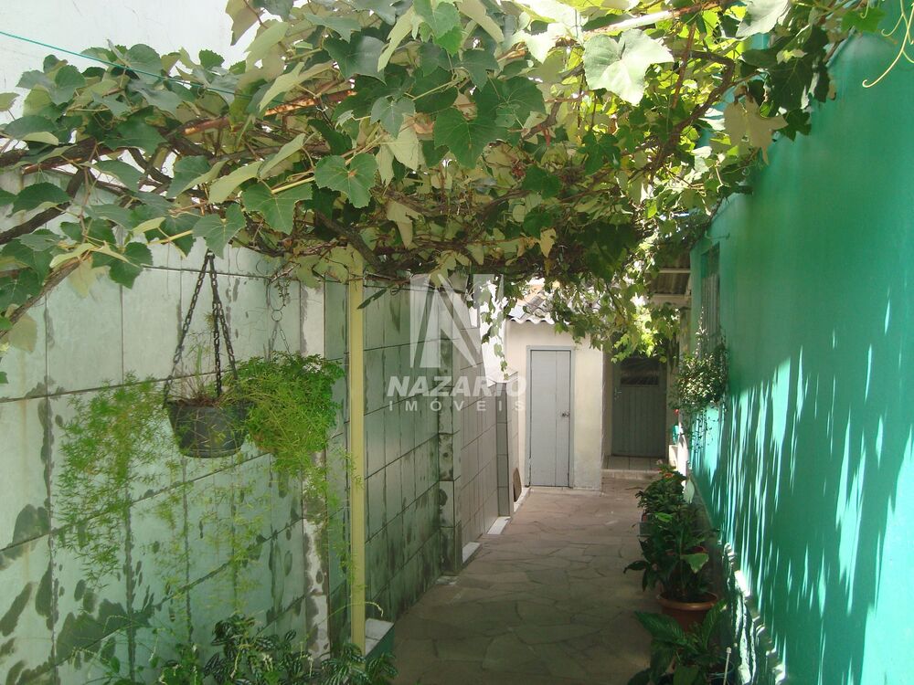 Casa à venda com 4 quartos, 160m² - Foto 3