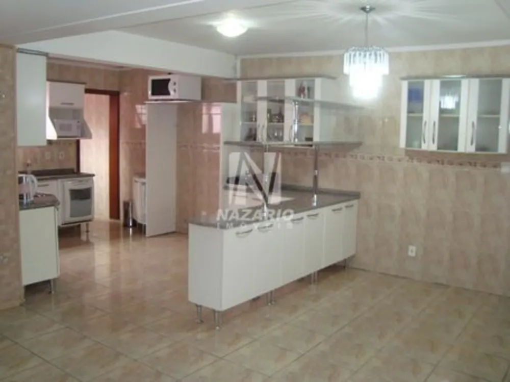 Sobrado, 3 quartos, 200 m² - Foto 2