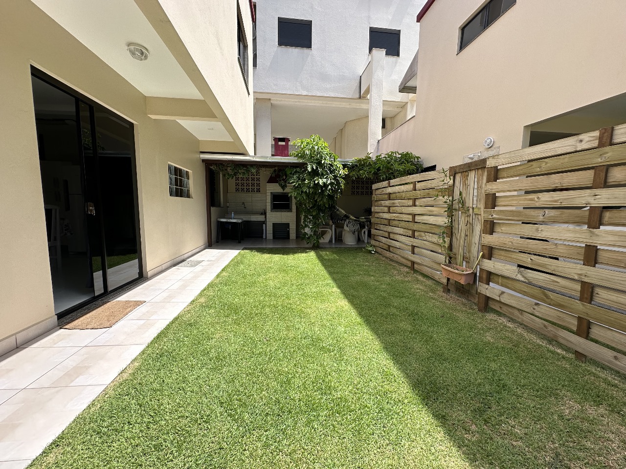 Casa à venda com 3 quartos, 120m² - Foto 4