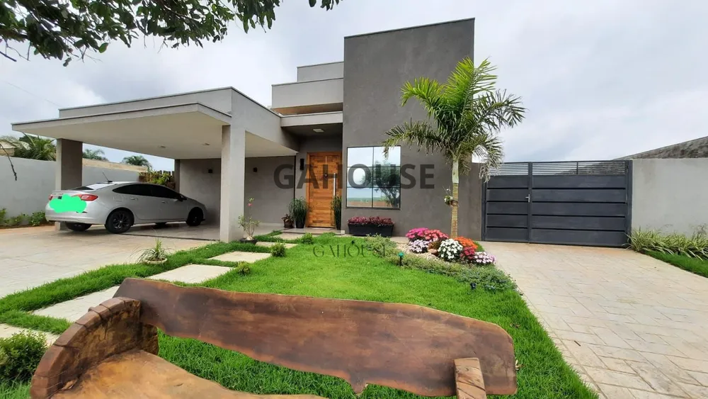 Casa, 3 quartos, 1000 m² - Foto 1