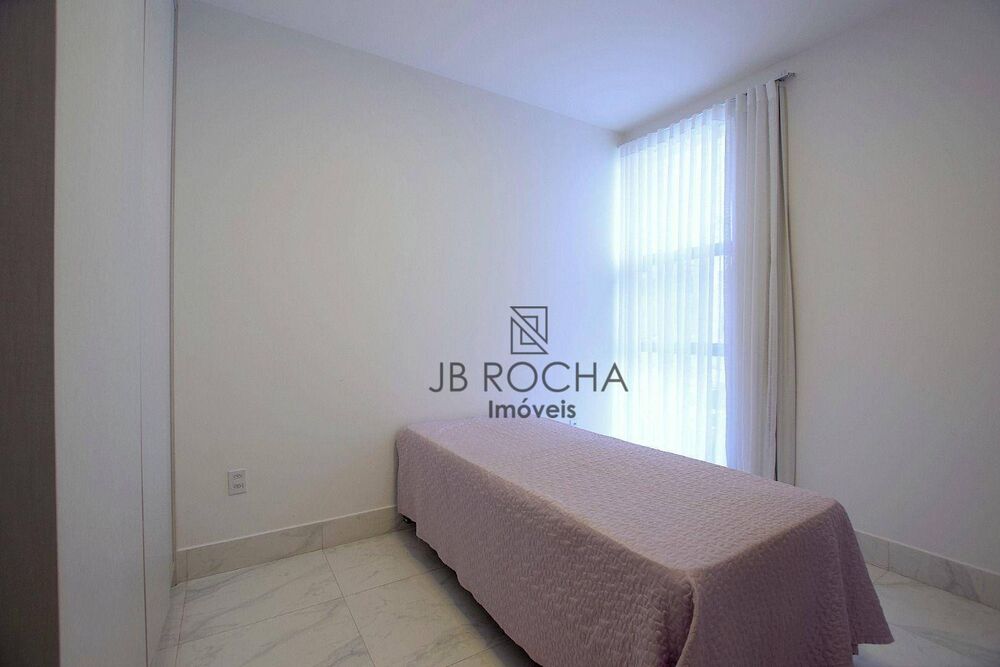 Casa de Condomínio à venda com 3 quartos, 248m² - Foto 2