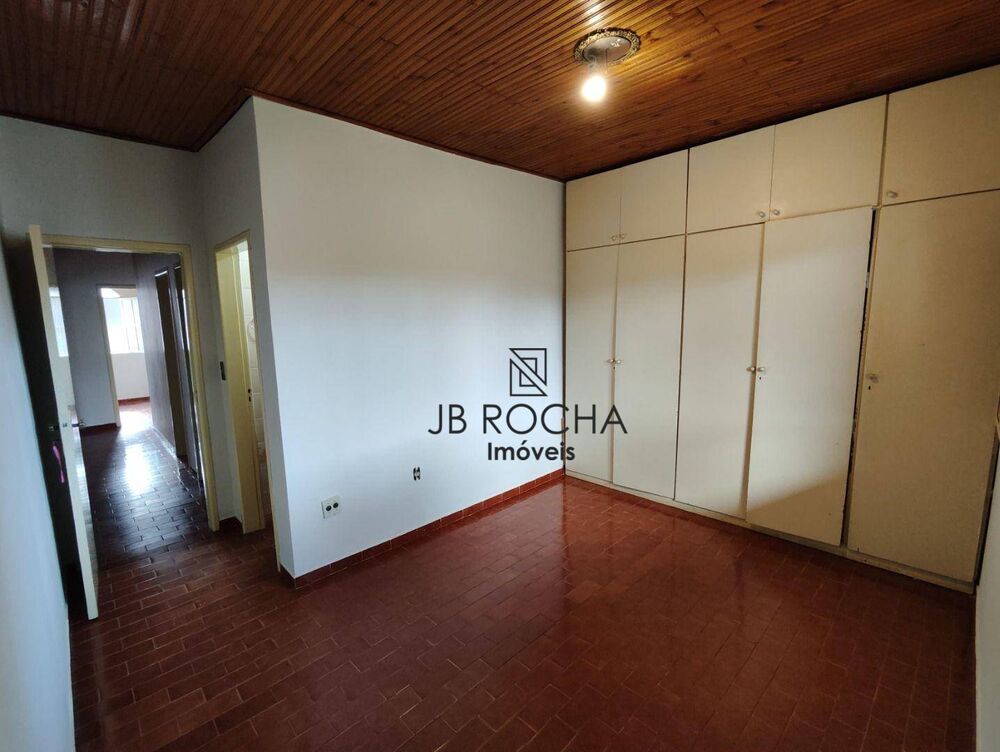 Casa de Condomínio à venda e aluguel com 4 quartos, 250m² - Foto 4