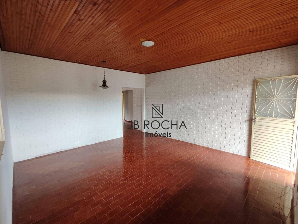 Casa de Condomínio à venda e aluguel com 4 quartos, 250m² - Foto 1