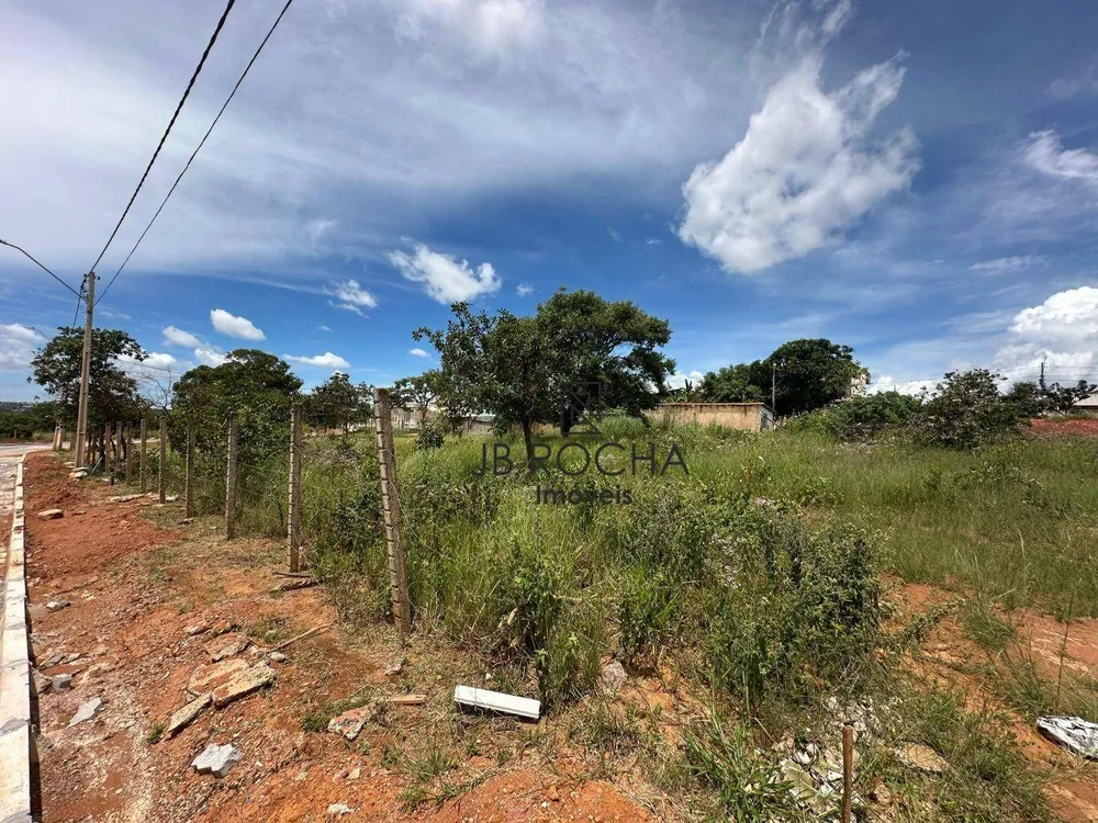 Loteamento e Condomínio, 600 m² - Foto 1