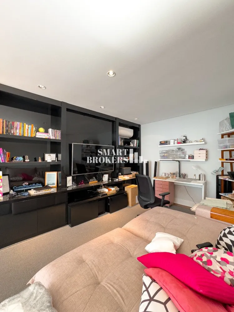 Apartamento, 3 quartos, 160 m² - Foto 1