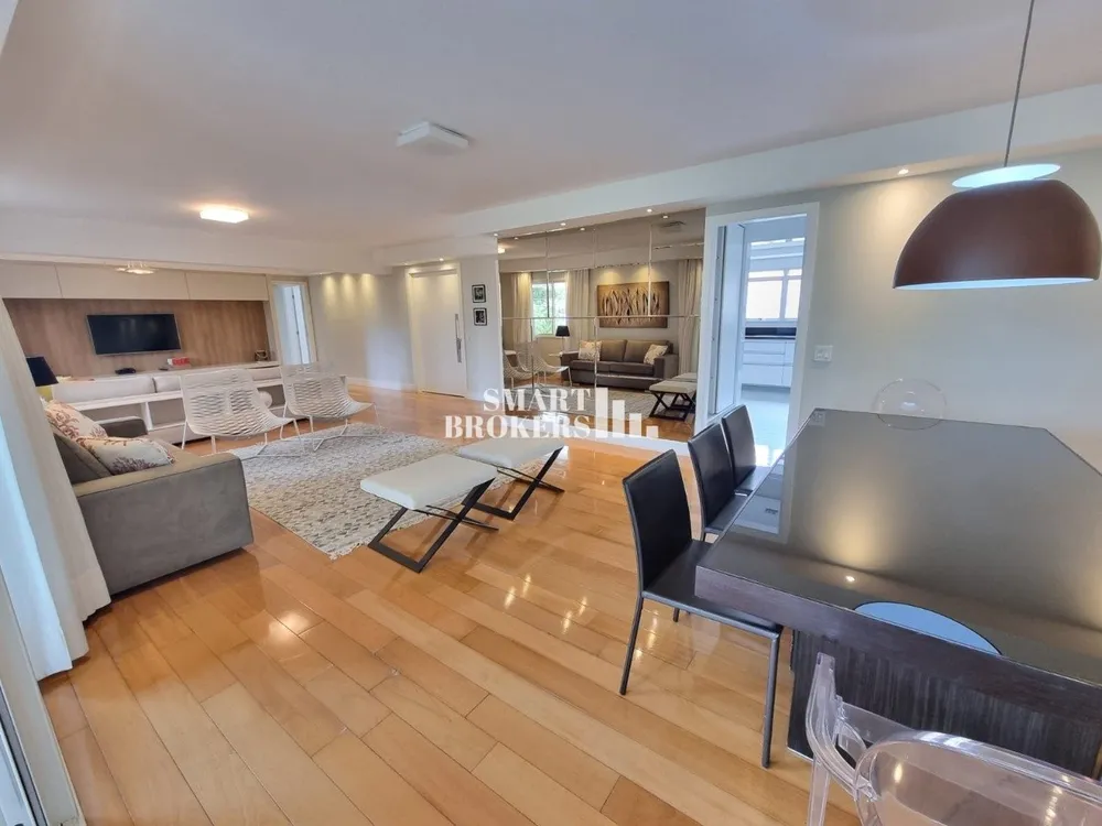 Apartamento, 3 quartos, 210 m² - Foto 1