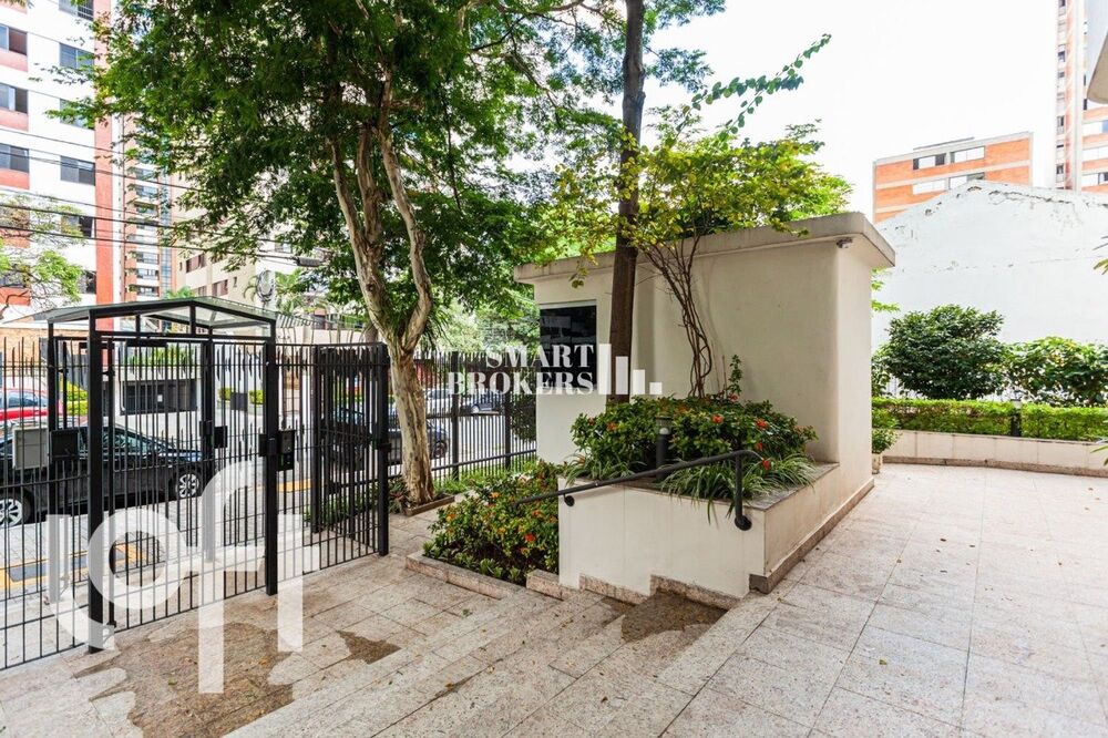 Apartamento à venda com 3 quartos, 110m² - Foto 4