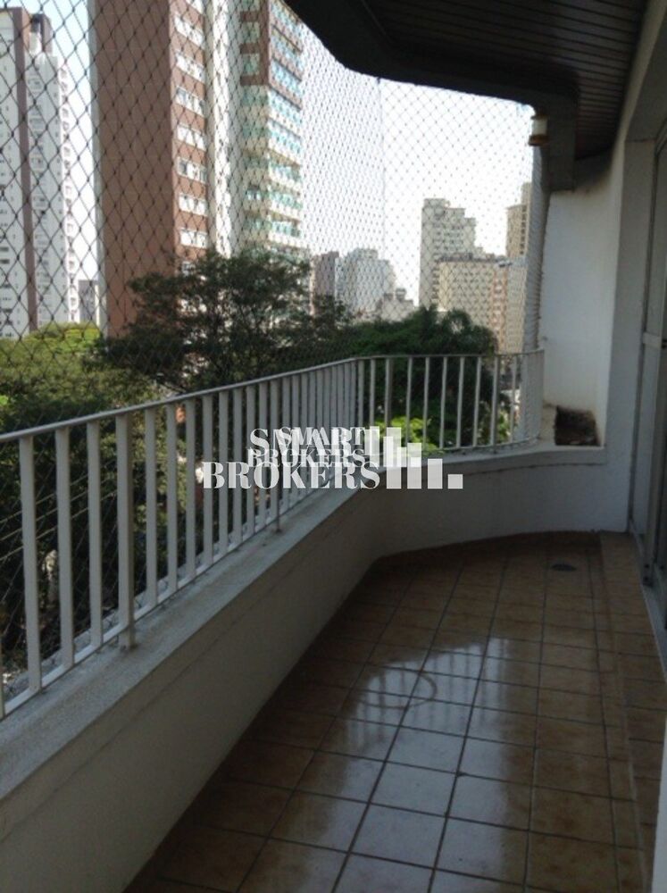 Apartamento para alugar com 4 quartos, 208m² - Foto 13