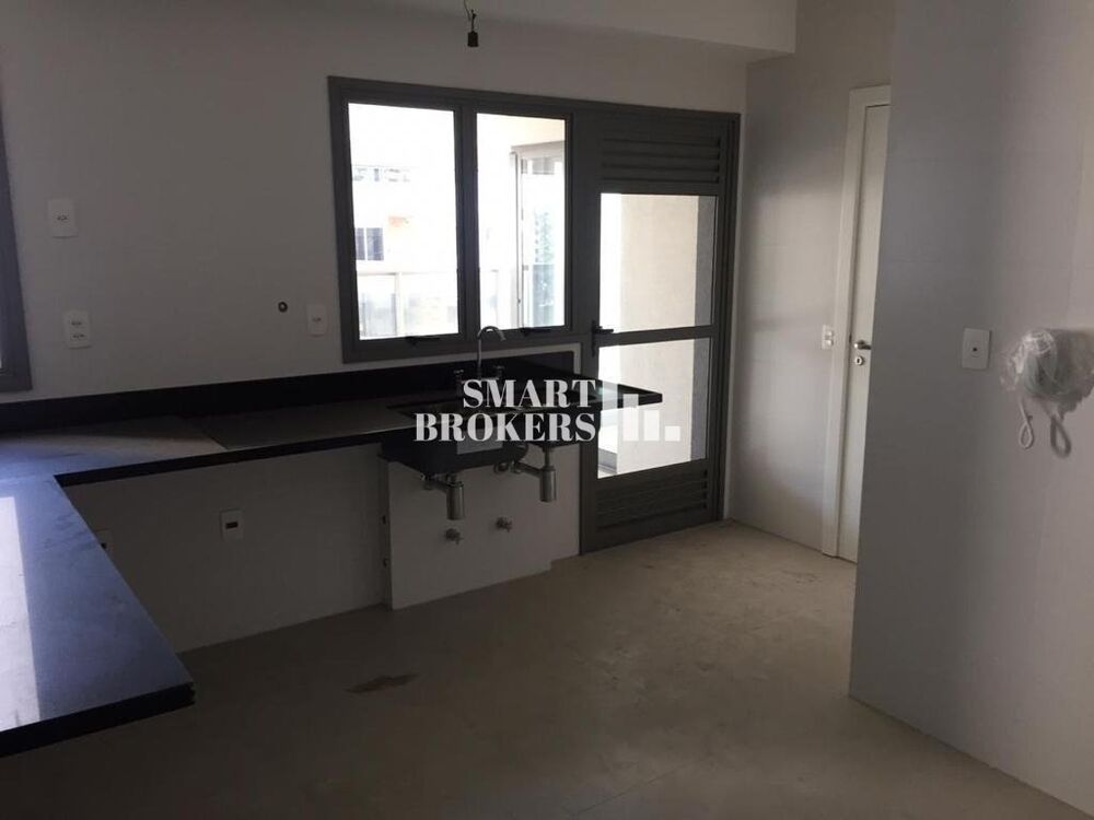 Apartamento à venda com 3 quartos, 192m² - Foto 3
