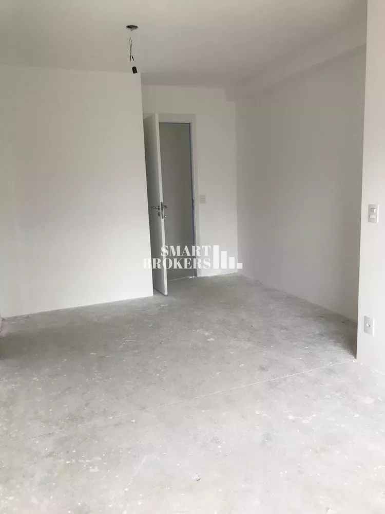 Apartamento à venda com 3 quartos, 131m² - Foto 4