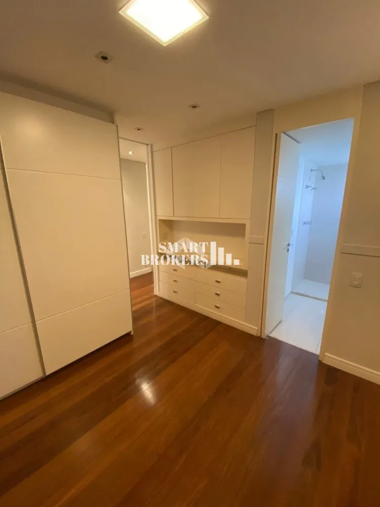 Apartamento, 3 quartos, 192 m² - Foto 2