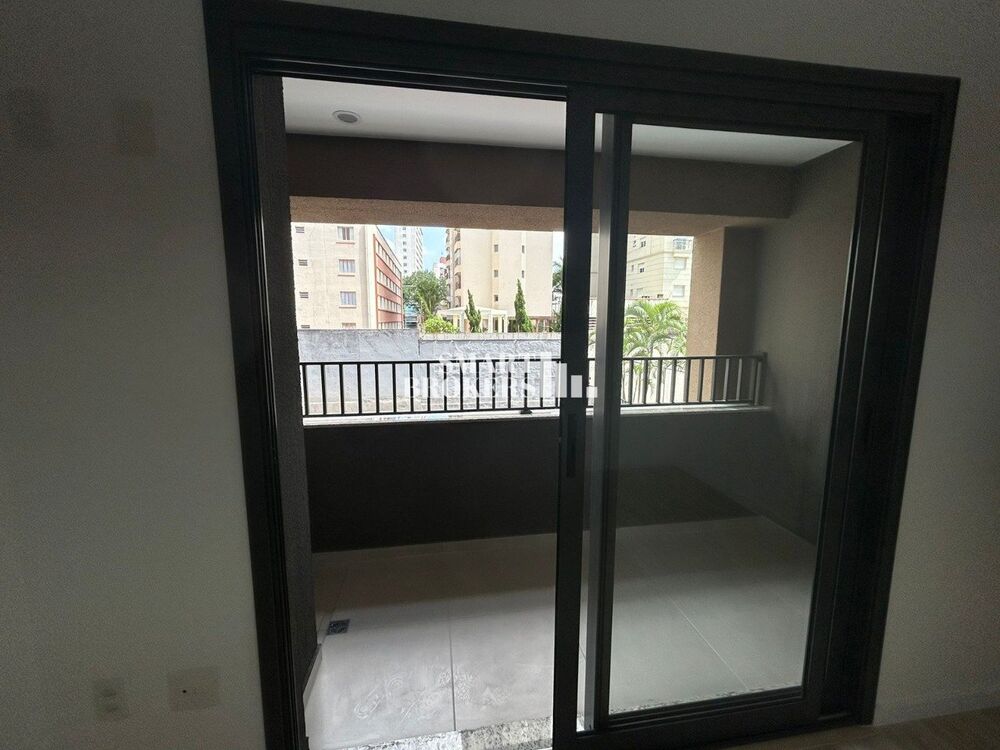 Apartamento à venda com 1 quarto, 24m² - Foto 2