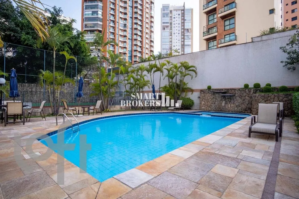 Apartamento, 3 quartos, 140 m² - Foto 1
