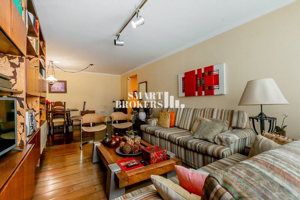 Apartamento à venda com 3 quartos, 149m² - Foto 2