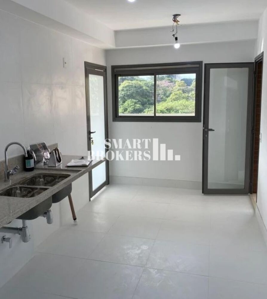 Apartamento à venda com 4 quartos, 244m² - Foto 4