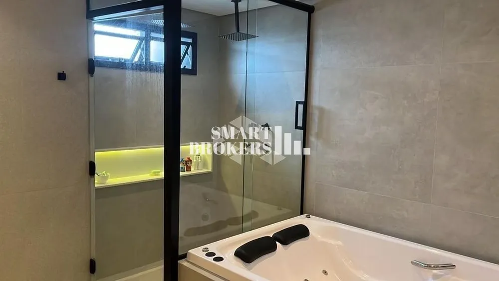 Cobertura, 3 quartos, 215 m² - Foto 3