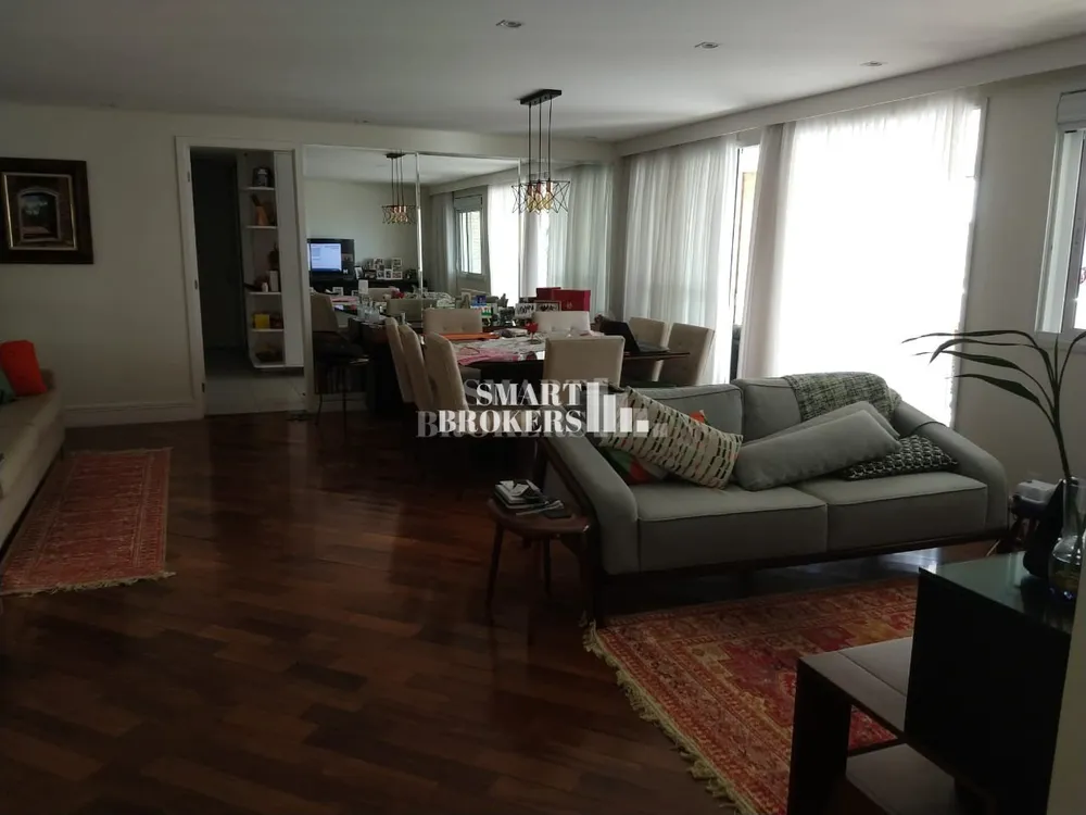 Apartamento, 3 quartos, 140 m² - Foto 2
