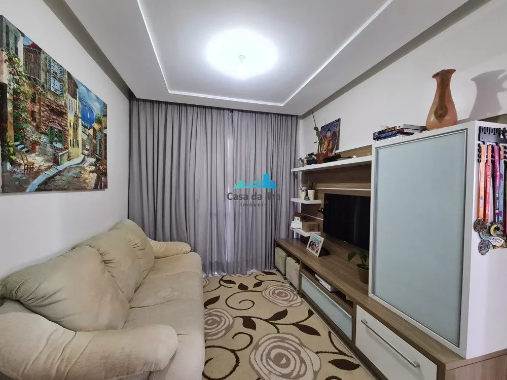 Apartamento à venda com 3 quartos, 81m² - Foto 1