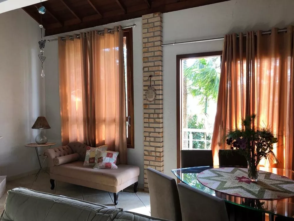 Casa à venda com 3 quartos, 200m² - Foto 3