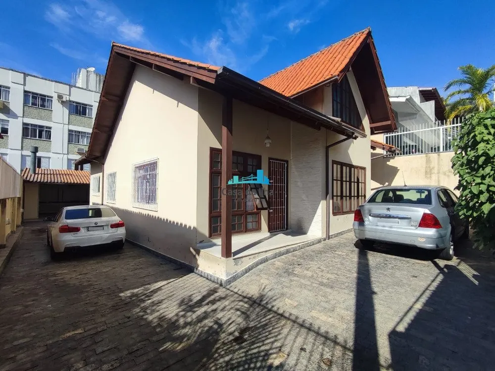 Casa, 3 quartos, 180 m² - Foto 1