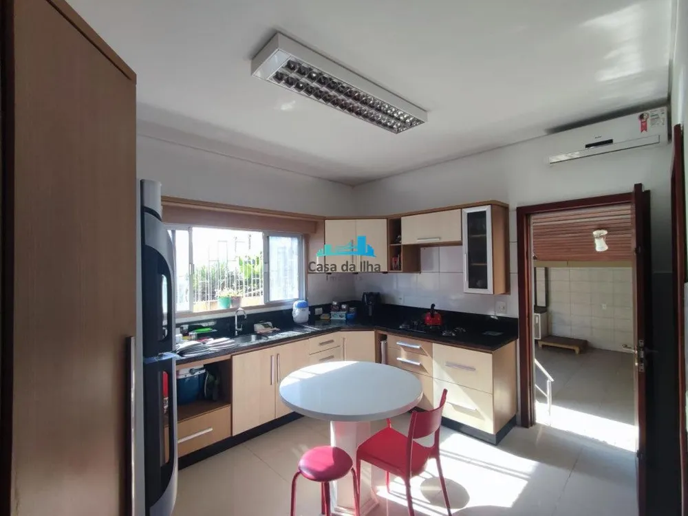 Casa, 3 quartos, 180 m² - Foto 4