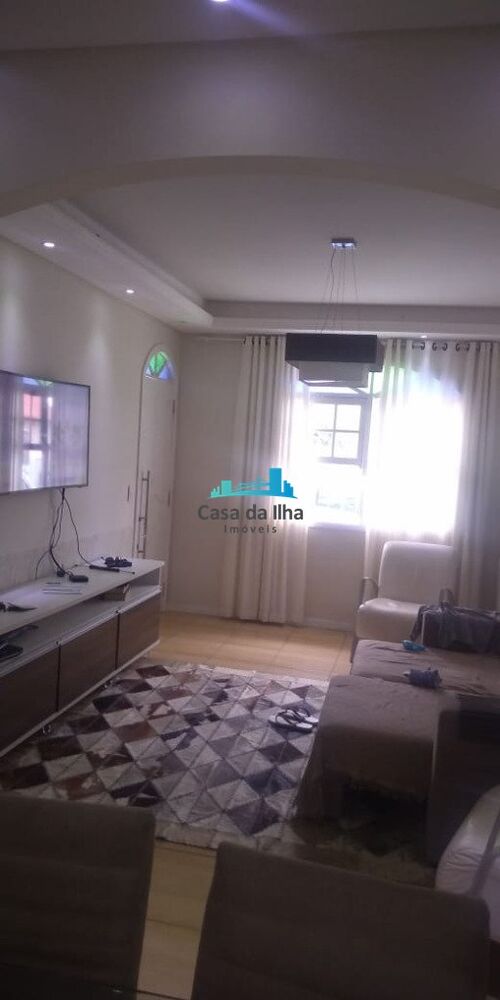 Casa, 3 quartos, 230 m² - Foto 2