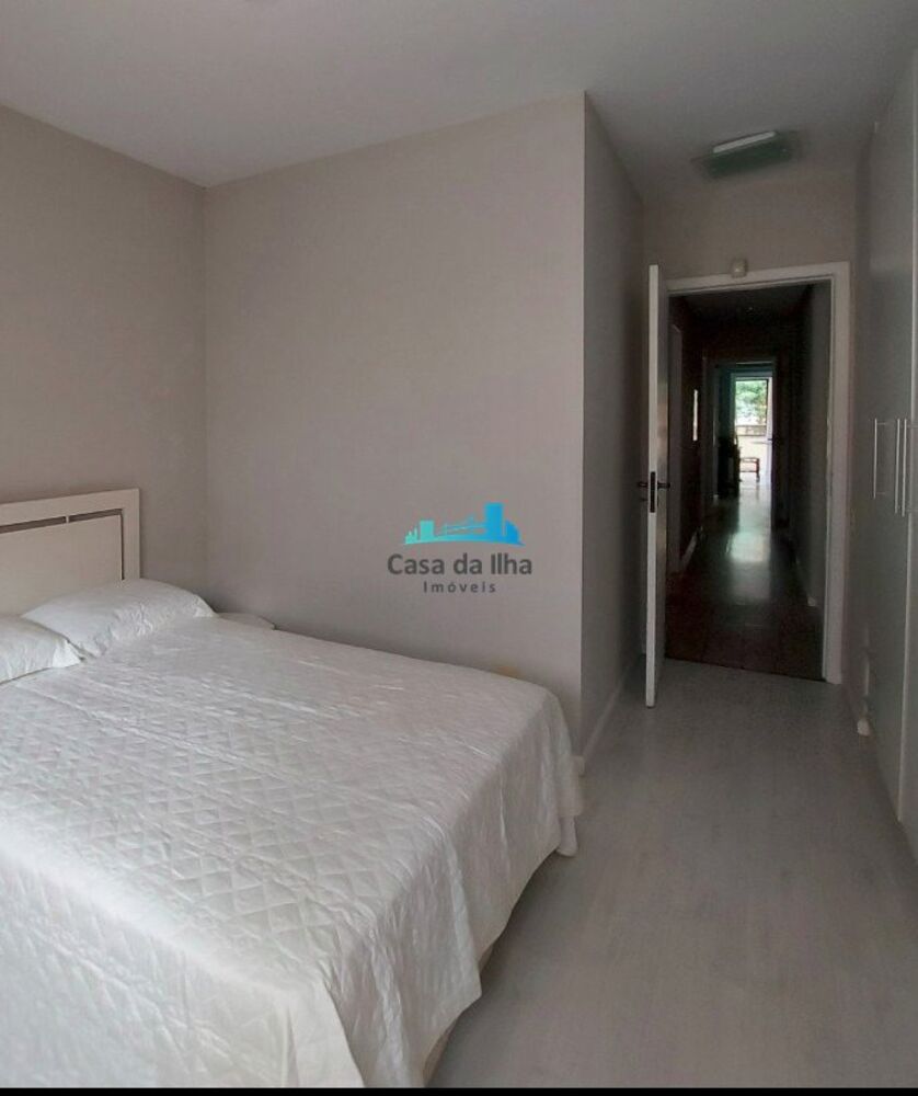 Apartamento à venda com 4 quartos, 211m² - Foto 8