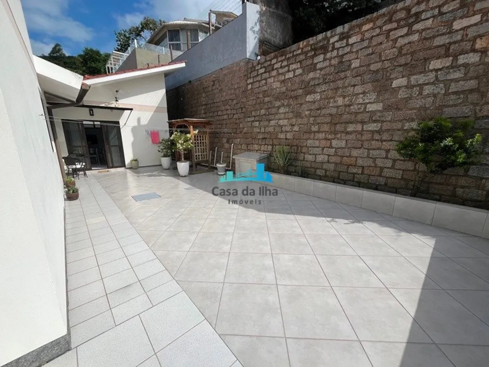 Casa, 3 quartos, 240 m² - Foto 9
