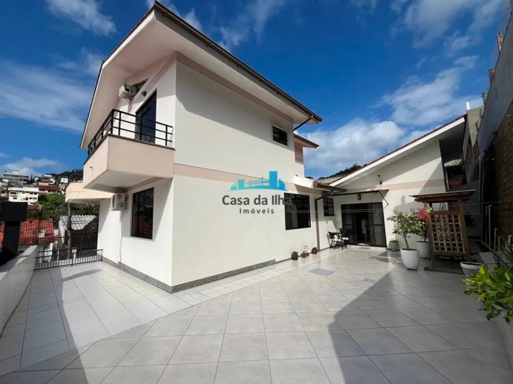 Casa, 3 quartos, 240 m² - Foto 2