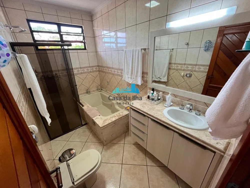 Casa, 3 quartos, 240 m² - Foto 18