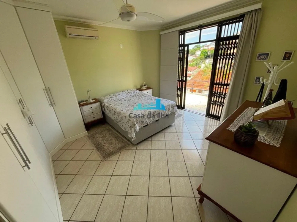 Casa, 3 quartos, 240 m² - Foto 11
