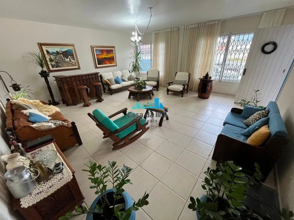 Casa, 6 quartos, 240 m² - Foto 3