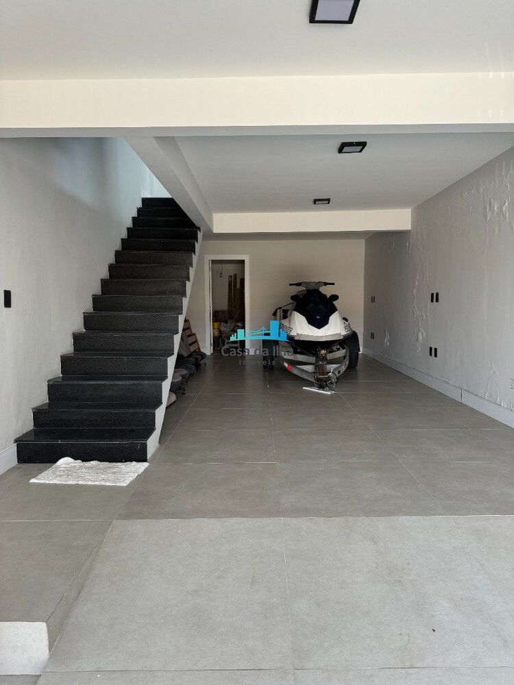 Casa, 3 quartos, 236 m² - Foto 2