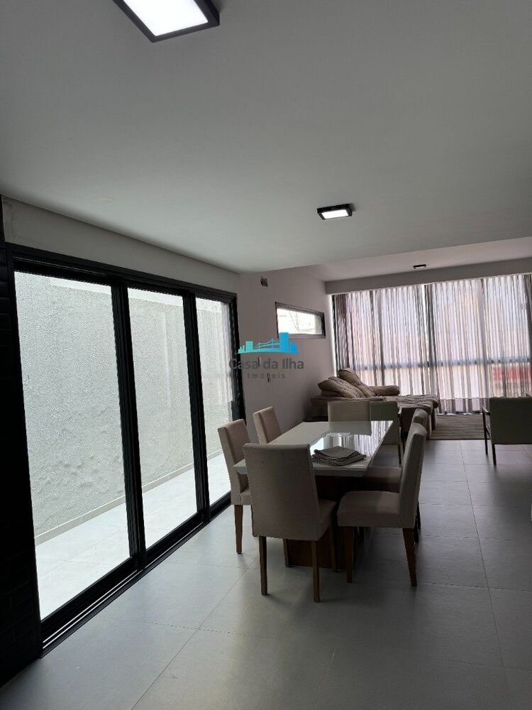 Casa, 3 quartos, 236 m² - Foto 4