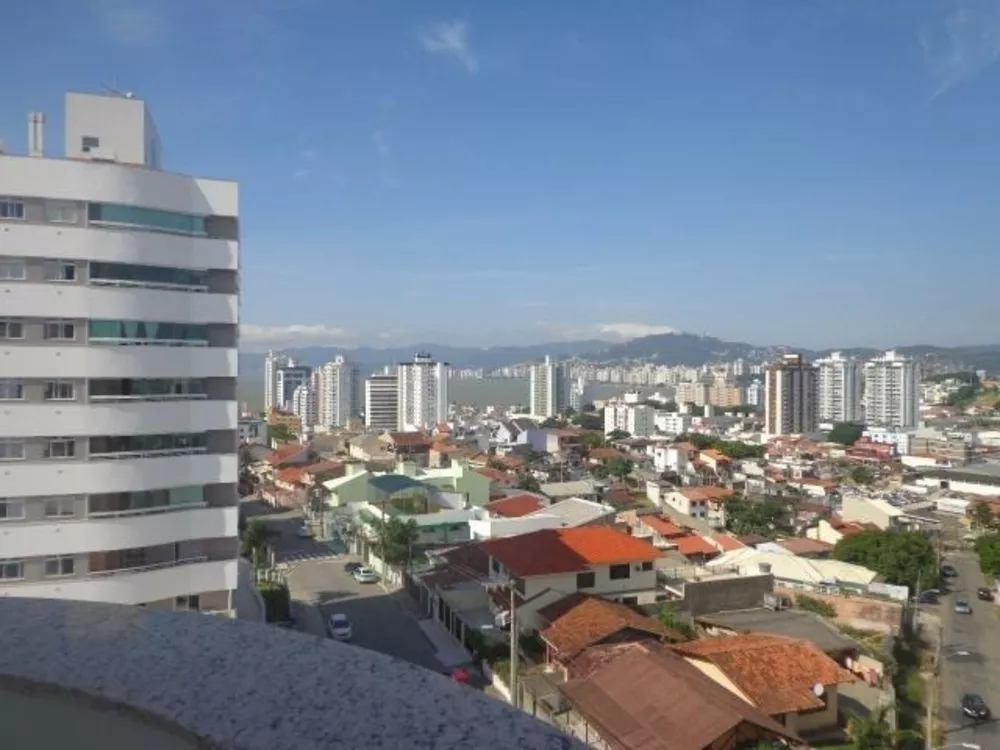 Apartamento à venda com 3 quartos, 92m² - Foto 1