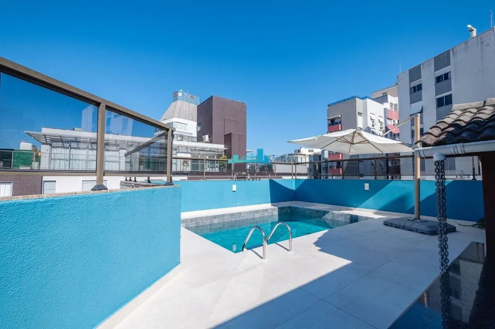 Cobertura, 3 quartos, 221 m² - Foto 6