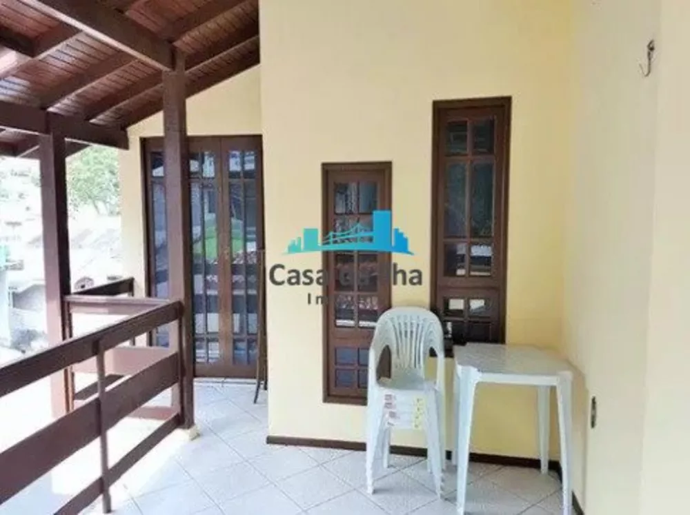 Casa à venda com 3 quartos, 200m² - Foto 3